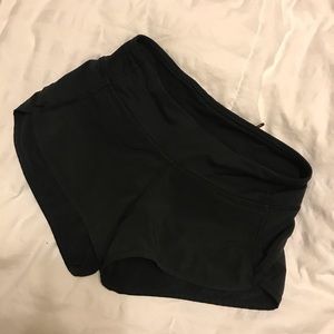 LULULEMON SPEED UP SHORT-BLACK